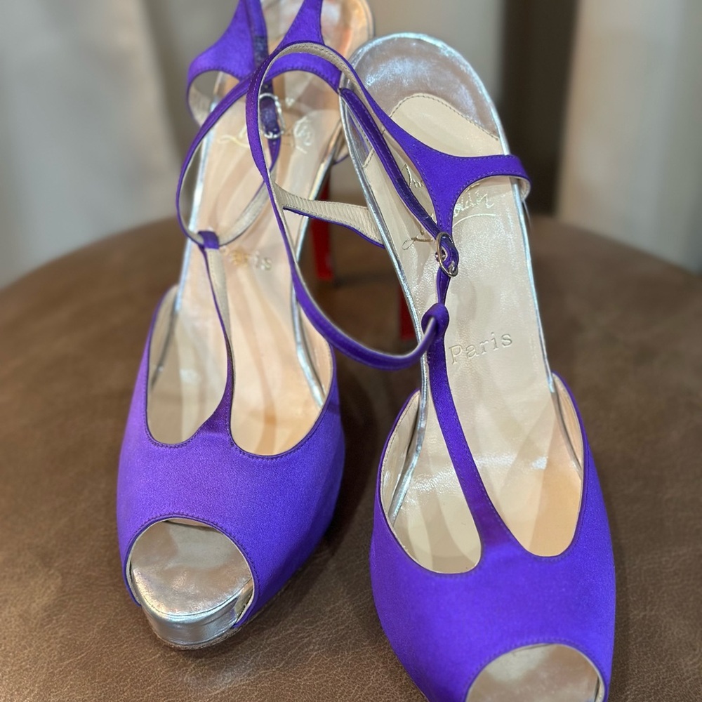 Christian Louboutin Satin Purple Peep-Toe Women's Shoes size 40 (9-9.5) - Picture 6 of 9